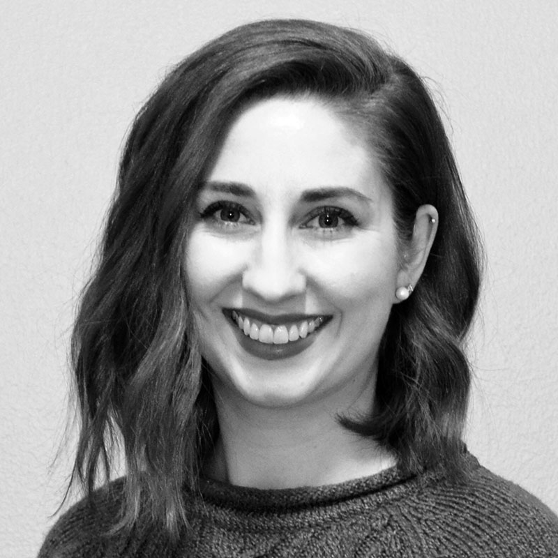 Victoria Dill_Headshot_Web